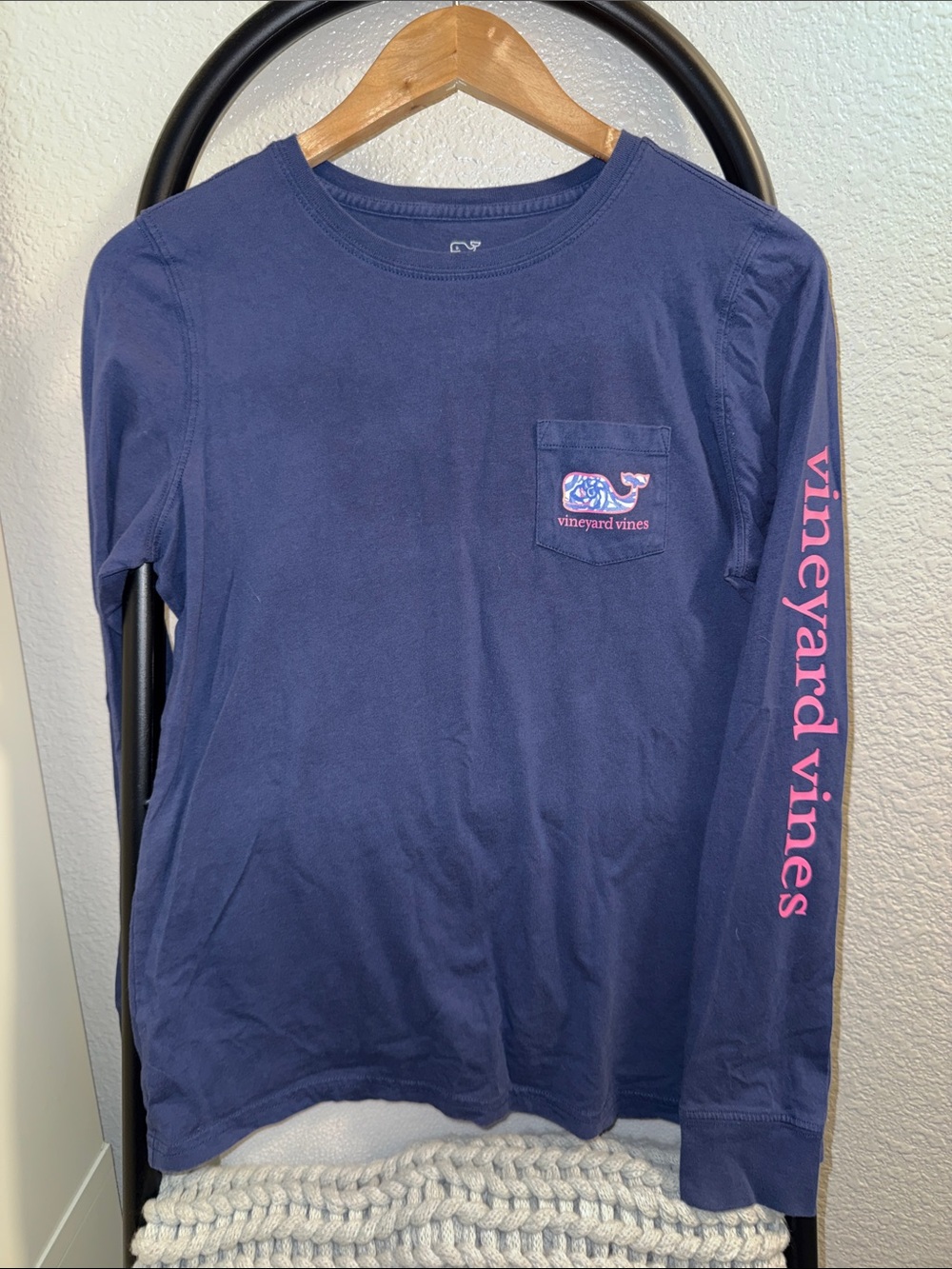 Vineyard vines, whale long sleeve T-shirt - Picture 2 of 3